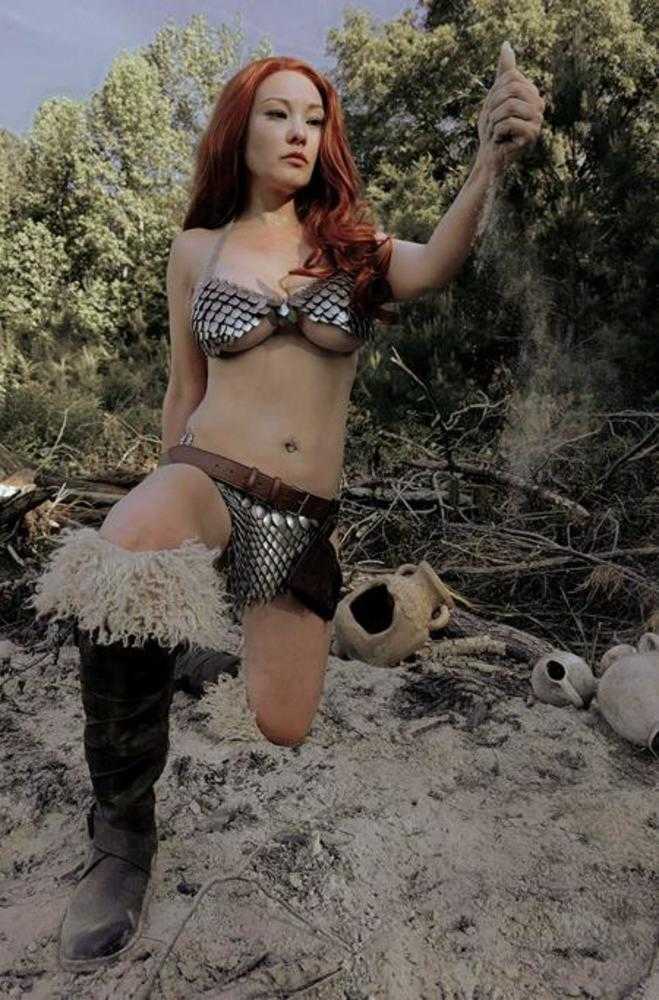 Sonja Reborn #4 Cover F Cosplay Full Art 1:10 Ratio Variant