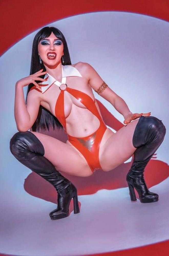 Vampirella Armageddon #11 Cover F Lauren Delorean Cosplay Full Art 1:10 Ratio Variant