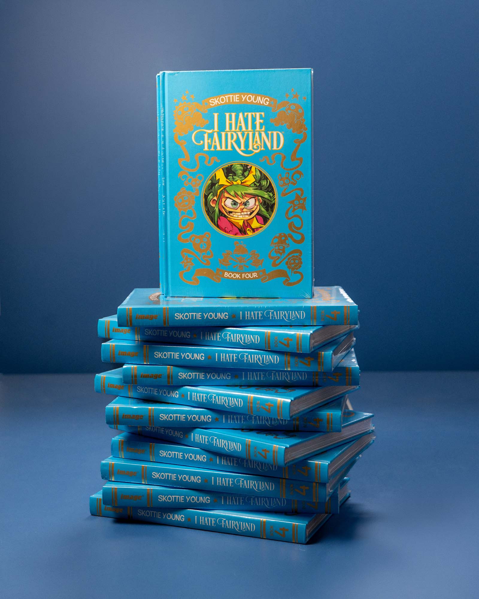 I_Hate_Fairyland_Deluxe_HC_Vol_04_9781534334113