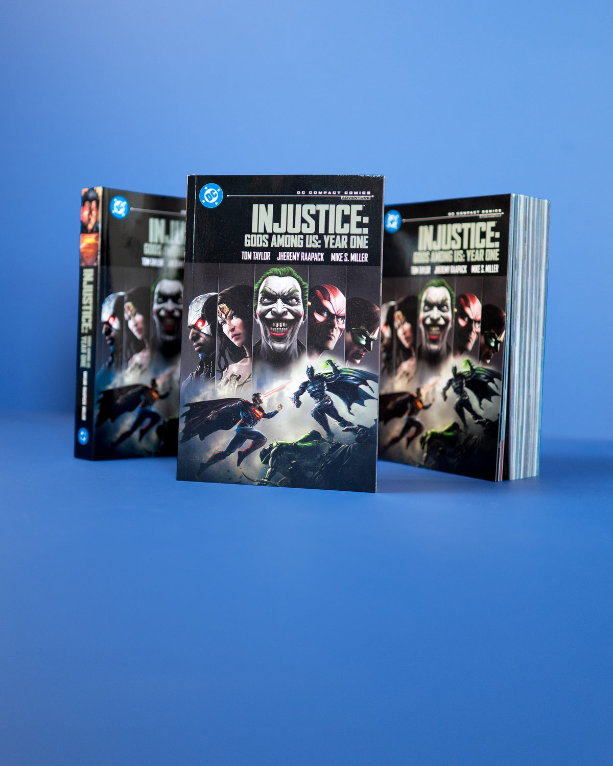 Injustice-_Gods_Among_Us-_Year_One-_DC_Compact_Comics_Edition_TP_9781799508564