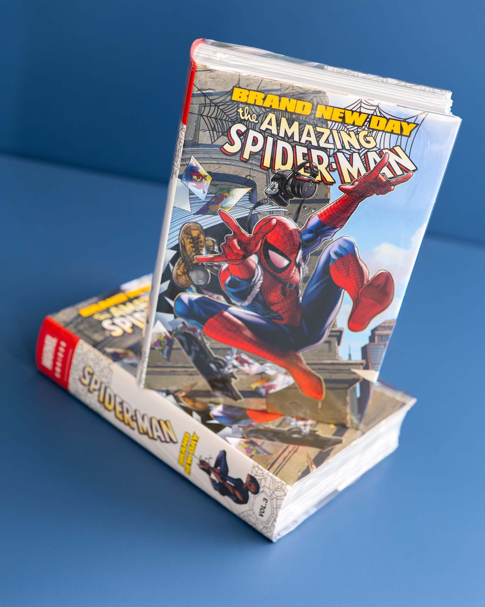 Spider-Man_Brand_New_Day_Omnibus_Vol._3_Steve_Mcniven_Cover_HC_9781302968861