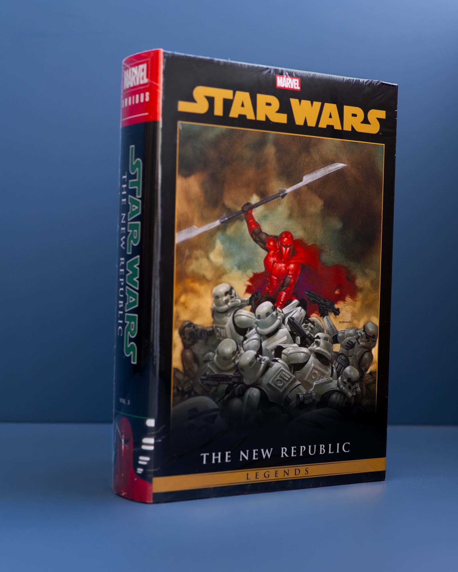 Star_Wars_Legends_The_New_Republic_Omnibus_Vol._3_Dave_Dorman_Crimson_Empire_Cover_HC_9781302965945