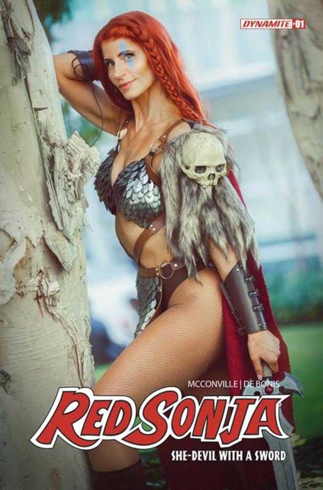 Red Sonja She Devil With A Sword 1 Cover E Woman Of Wonder Cosplay Variant - Walt's Comic Shop