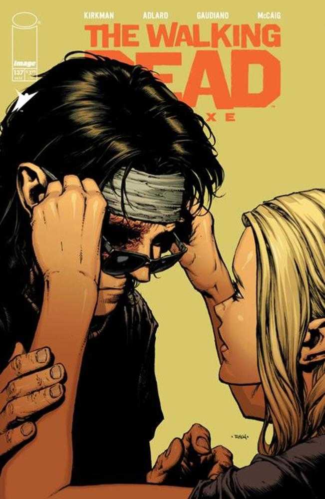 Walking Dead Deluxe 137 Cover A David Finch & Dave Mccaig (Mature) - Walt's Comic Shop