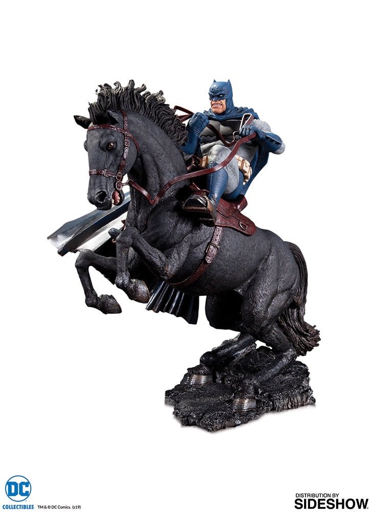 Batman Dark Knight Returns Call To Arms Statue (Damaged) - Walt's Comic Shop