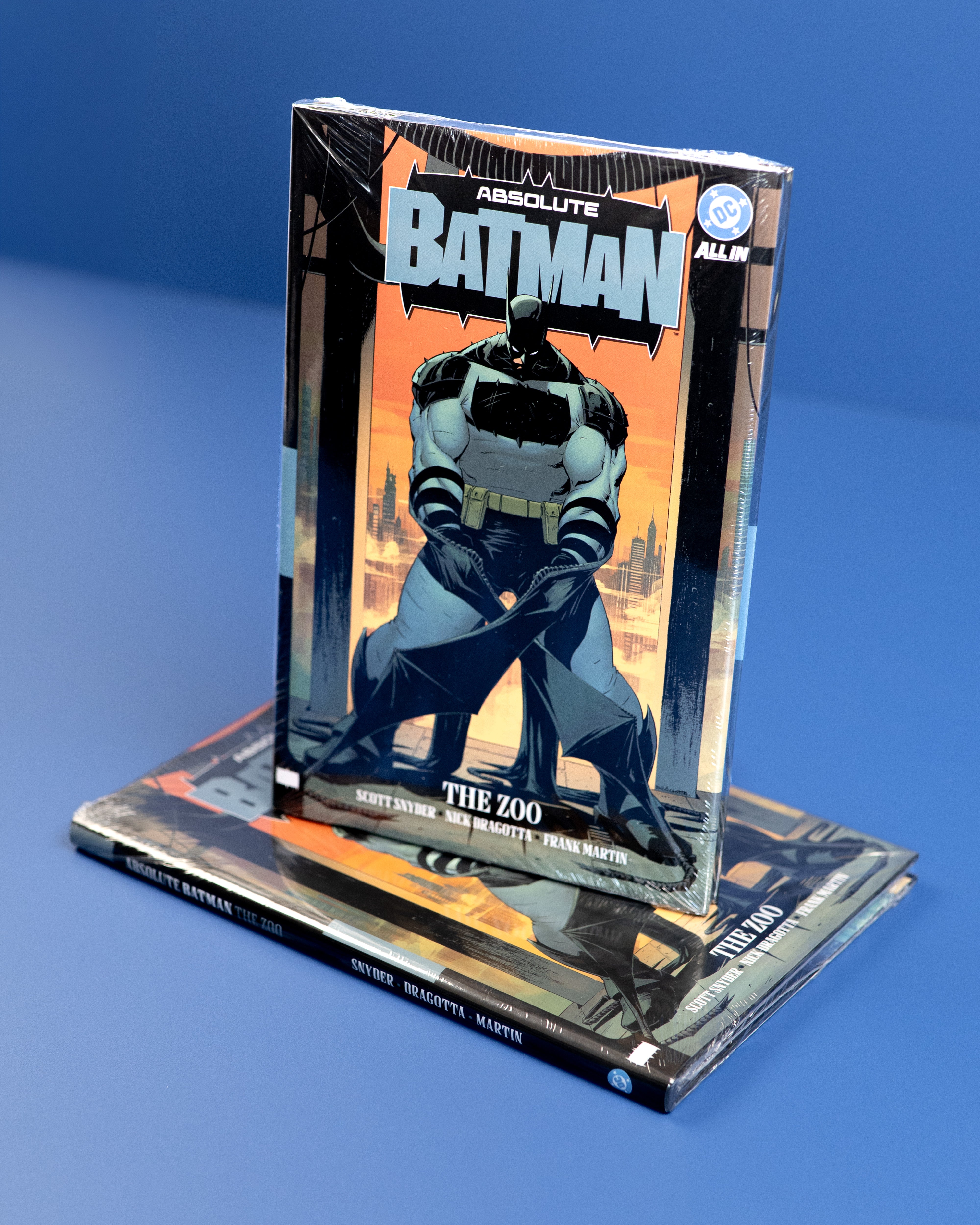 Absolute Batman Vol. 1: The Zoo HC