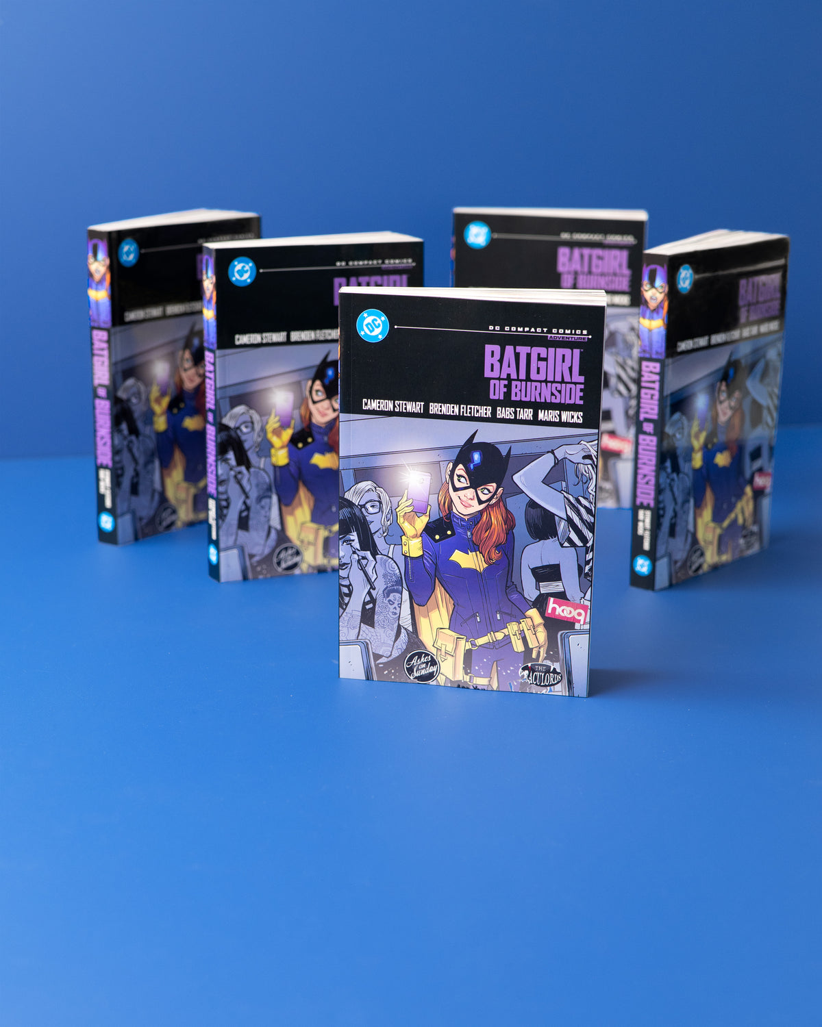 Batgirl_Of_Burnside-_DC_Compact_Comics_Edition_TP_9781799508557