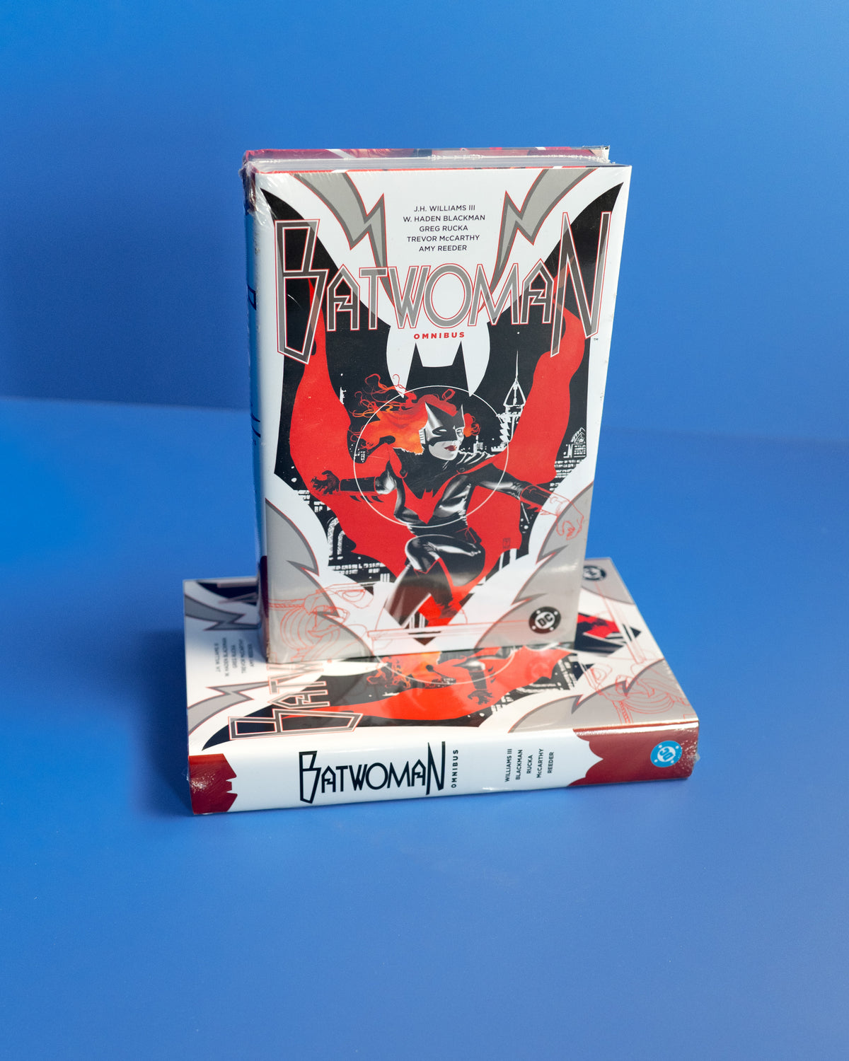 Batwoman_Omnibus_2026_Edition_HC_9781799508755