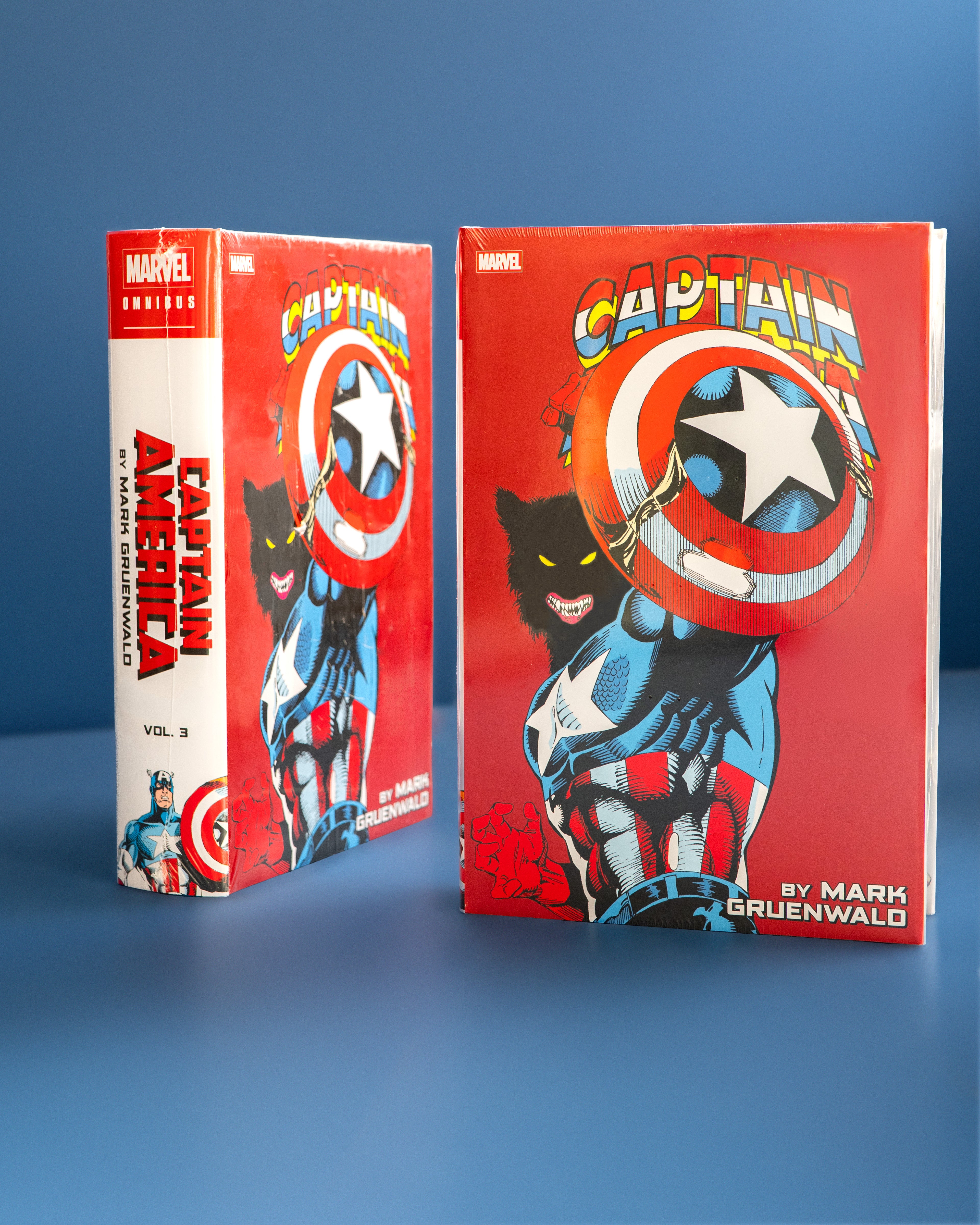 Captain_America_By_Mark_Gruenwald_Omnibus_Vol._3_Rik_Levins_Cover_HC_DM_Only__9781302968823