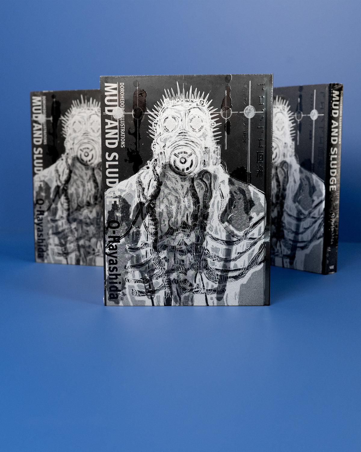 Dorohedoro_Illustrations_-_Mud_and_Sludge_9781974765652