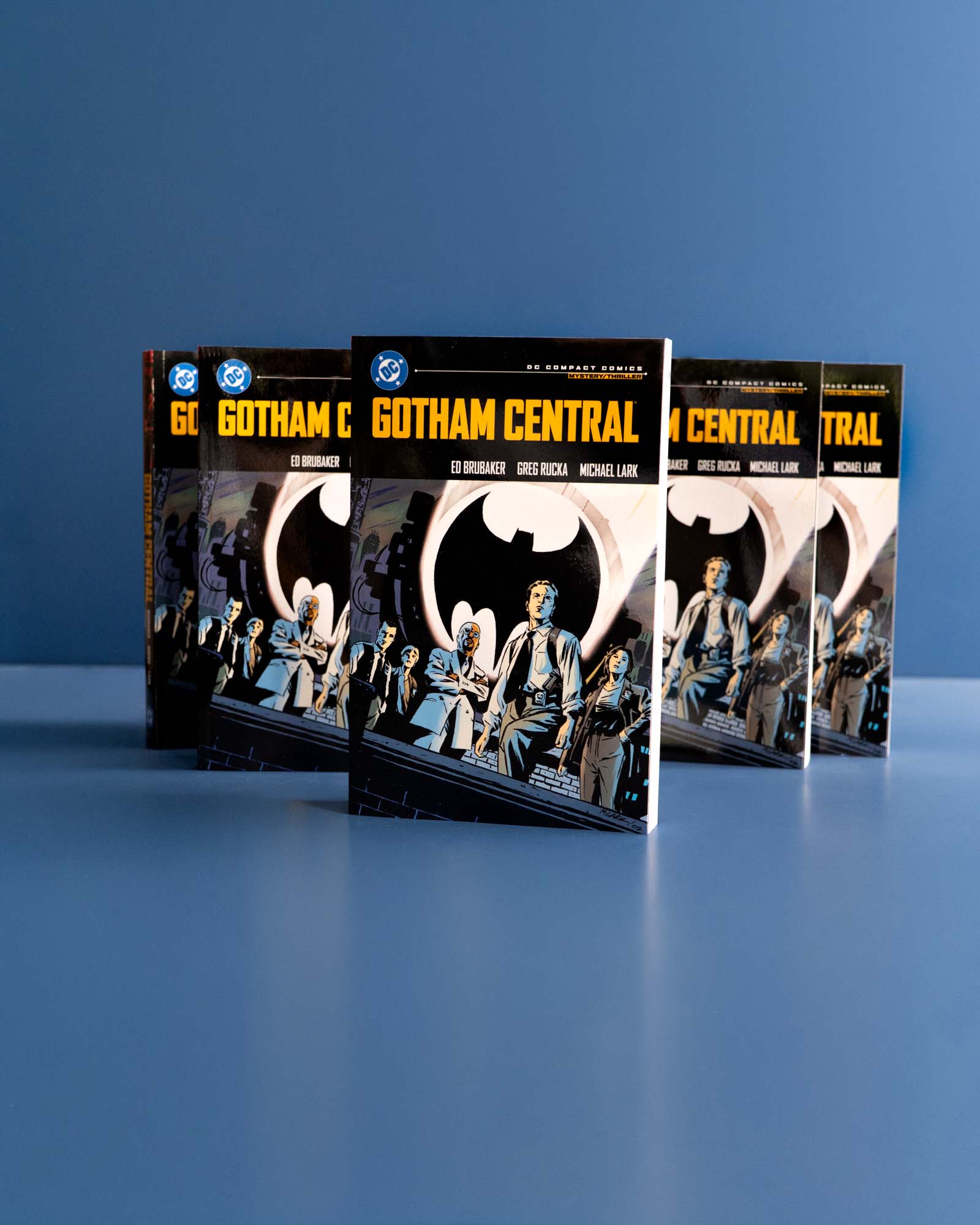 Gotham_Central_DC_Compact_Comics_Edition_TP_9781799508076