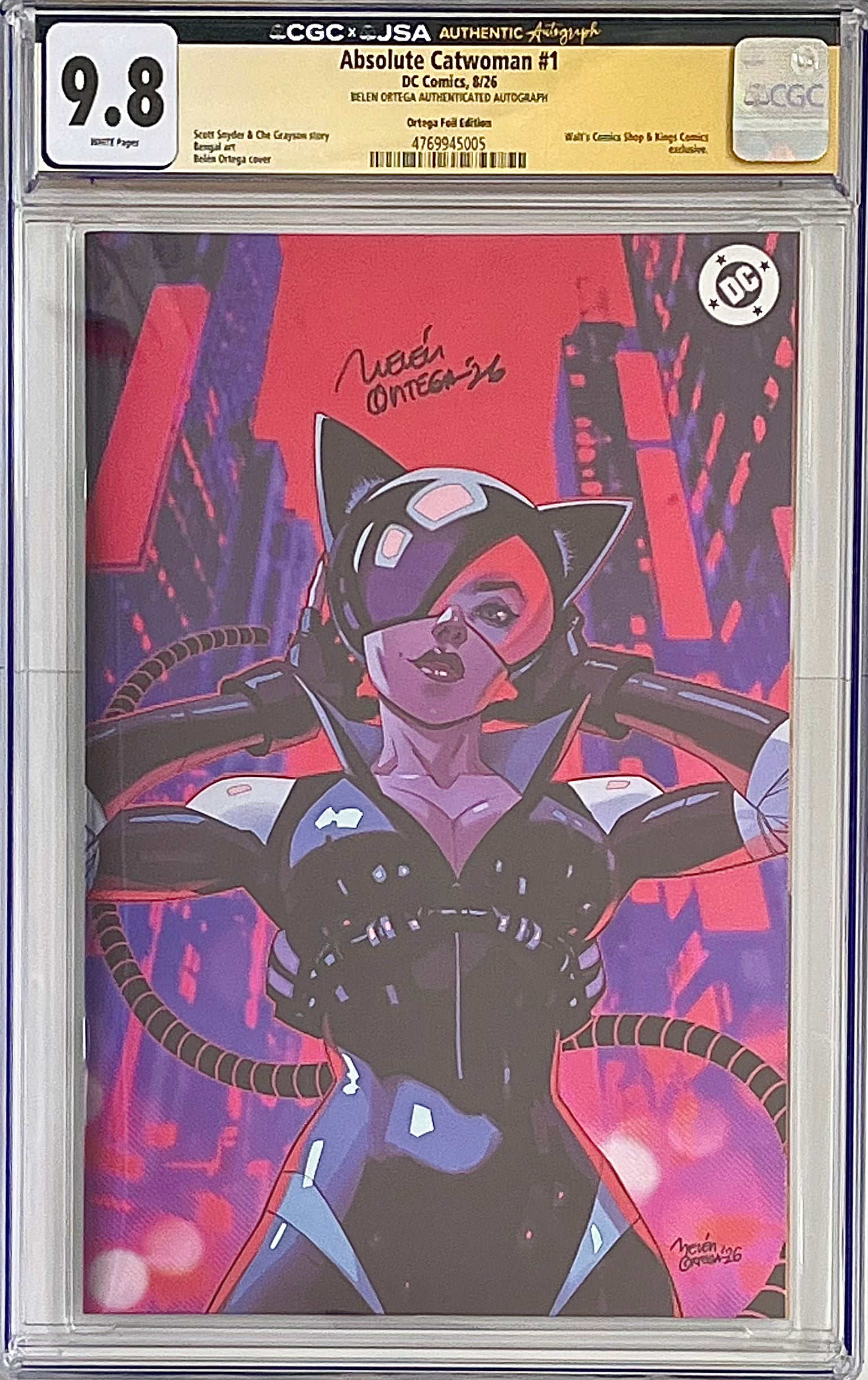 Absolute Catwoman #1 Walt's Comic Shop & Kings Comics Exclusive Belen Ortega Virgin Foil BELEN ORTEGA AUTHENTICATED AUTOGRAPH CGC 9.8