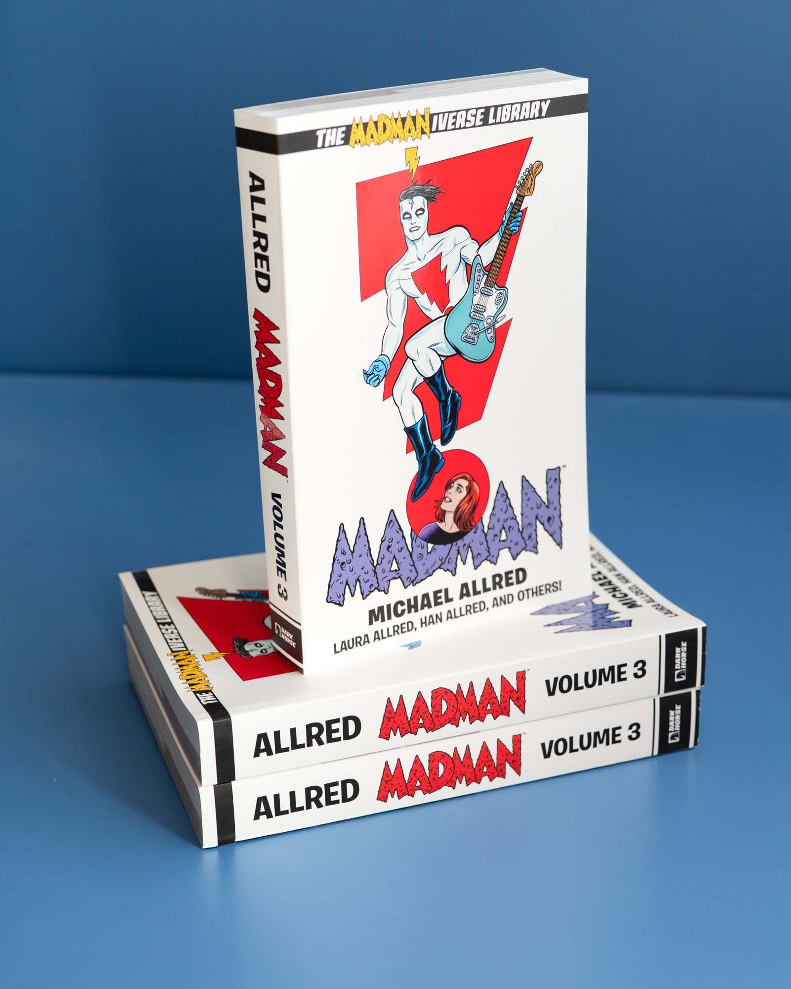 Madman_Omnibus_Volume_3_TP_9781506738093