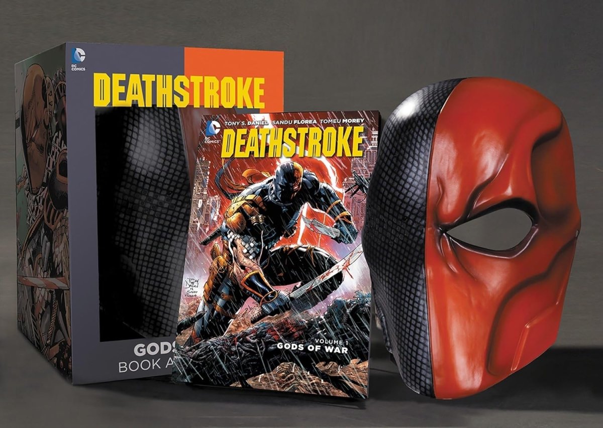 Deathstroke Book And Mask Set - Walt's Comic Shop