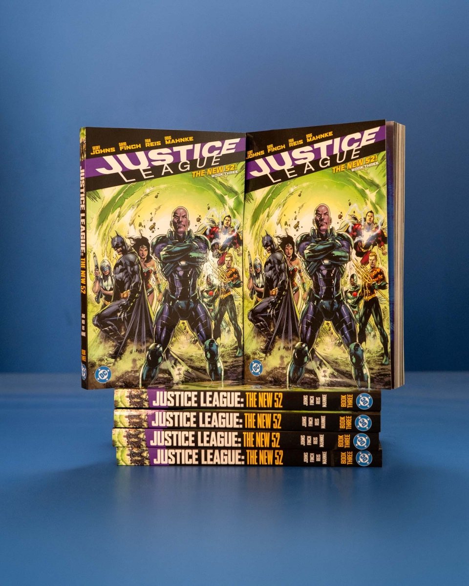 Justice_League_The_New_52_Book_Three_TP_9781799507499