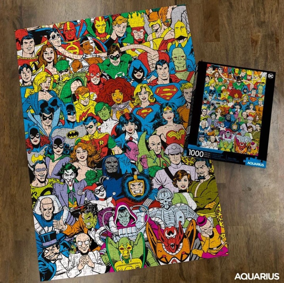DC Comics Jigsaw Puzzle Retro Cast (1000 pieces) - Walt's Comic Shop