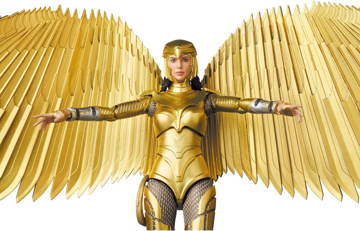 Wonder Woman Golden Armor Mafex Action Figure - Walt's Comic Shop